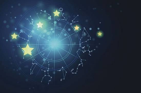 八字算命缺什么，丙申年庚子月丙子日末子时，